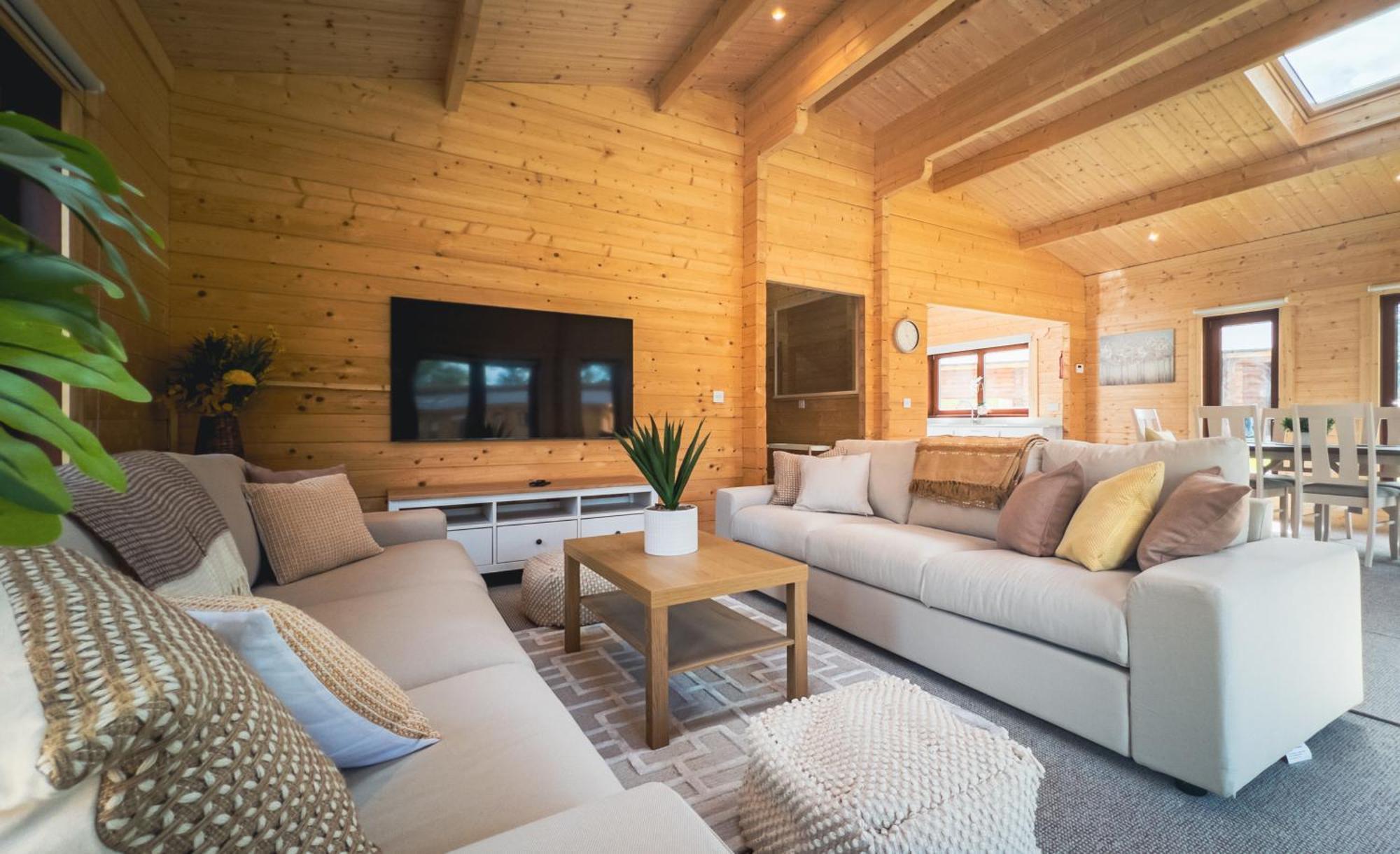 Sundance Lodge, Fantastic New Cabin With Hot Tub - Sleeps 6 - Largest In Felmoor Park Morpeth Bagian luar foto