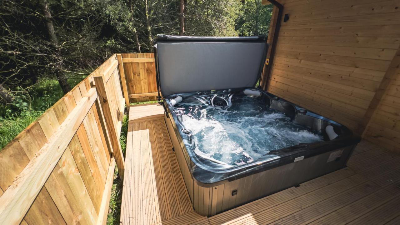 Sundance Lodge, Fantastic New Cabin With Hot Tub - Sleeps 6 - Largest In Felmoor Park Morpeth Bagian luar foto